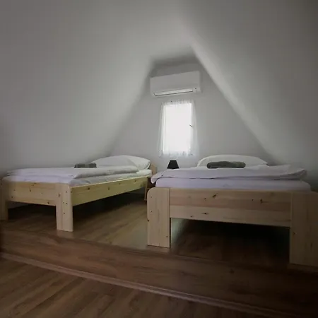 Anita - Dovolenka Pre Rodiny Pri Balatone Homestay Balatonakarattya