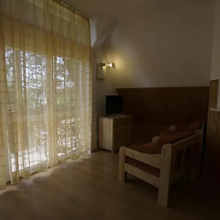 Anita - Dovolenka Pre Rodiny Pri Balatone *