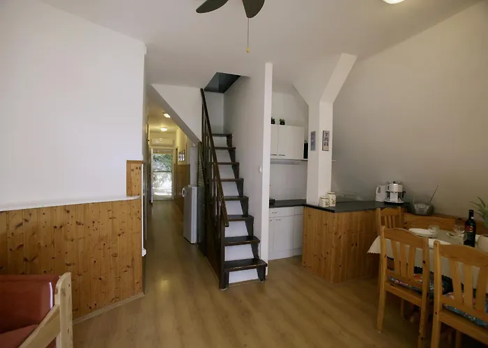 Anita - Dovolenka Pre Rodiny Pri Balatone בלטונקראטיה